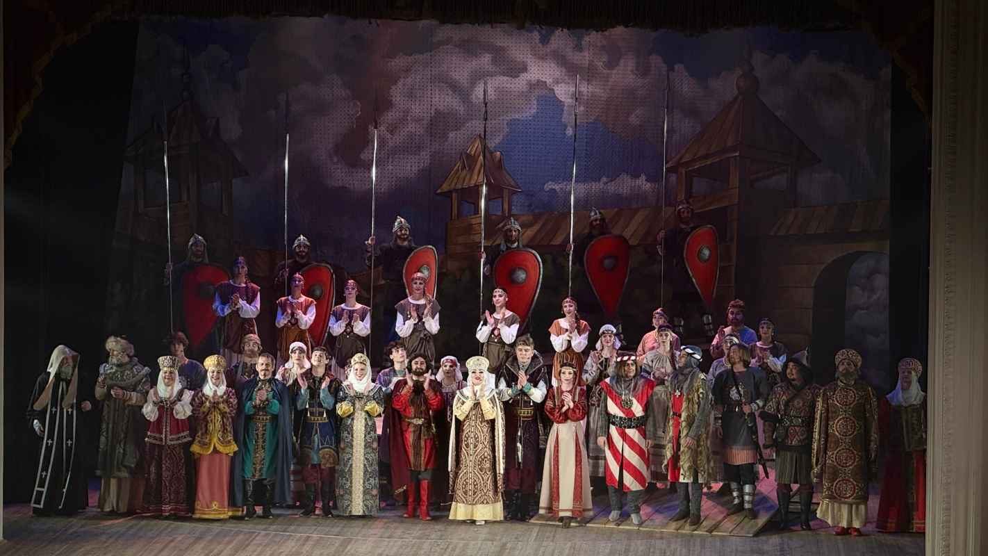 Прощаемся со зрителями и говорим: «До скорой встречи!»